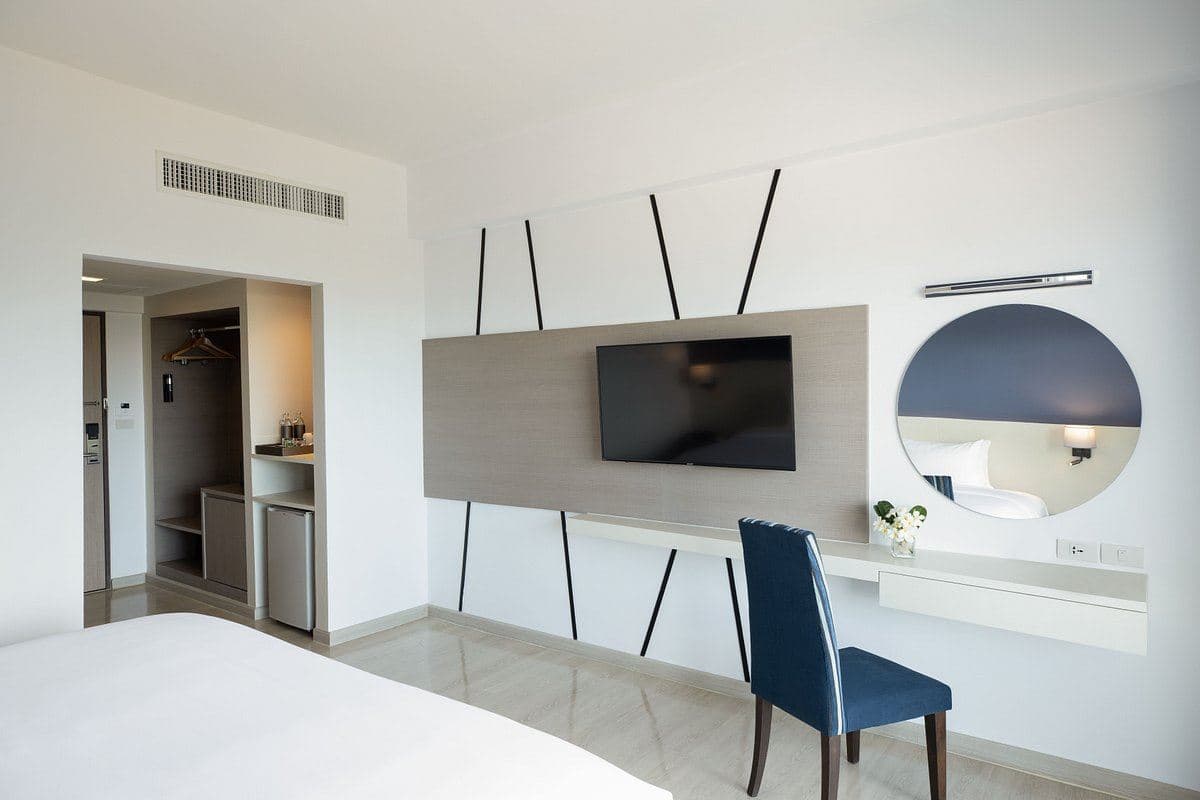 rooms-deluxe-ocean-view-room
