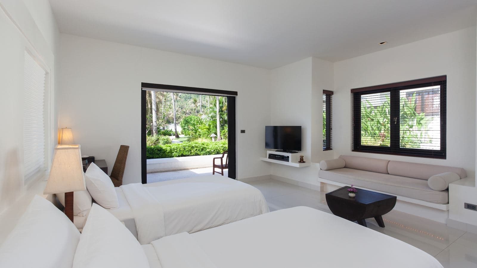 rooms-deluxe-villa