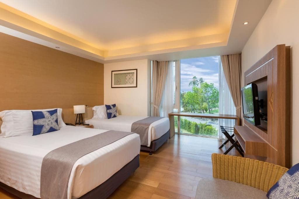 rooms-2-bedroom-residence-kitchen-and-balcony