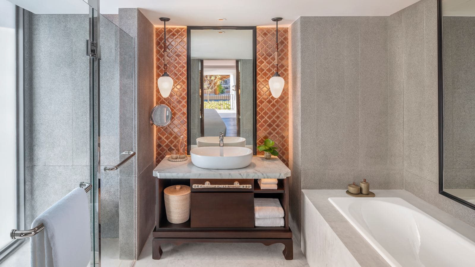 rooms-two-bedroom-suite-pool-access