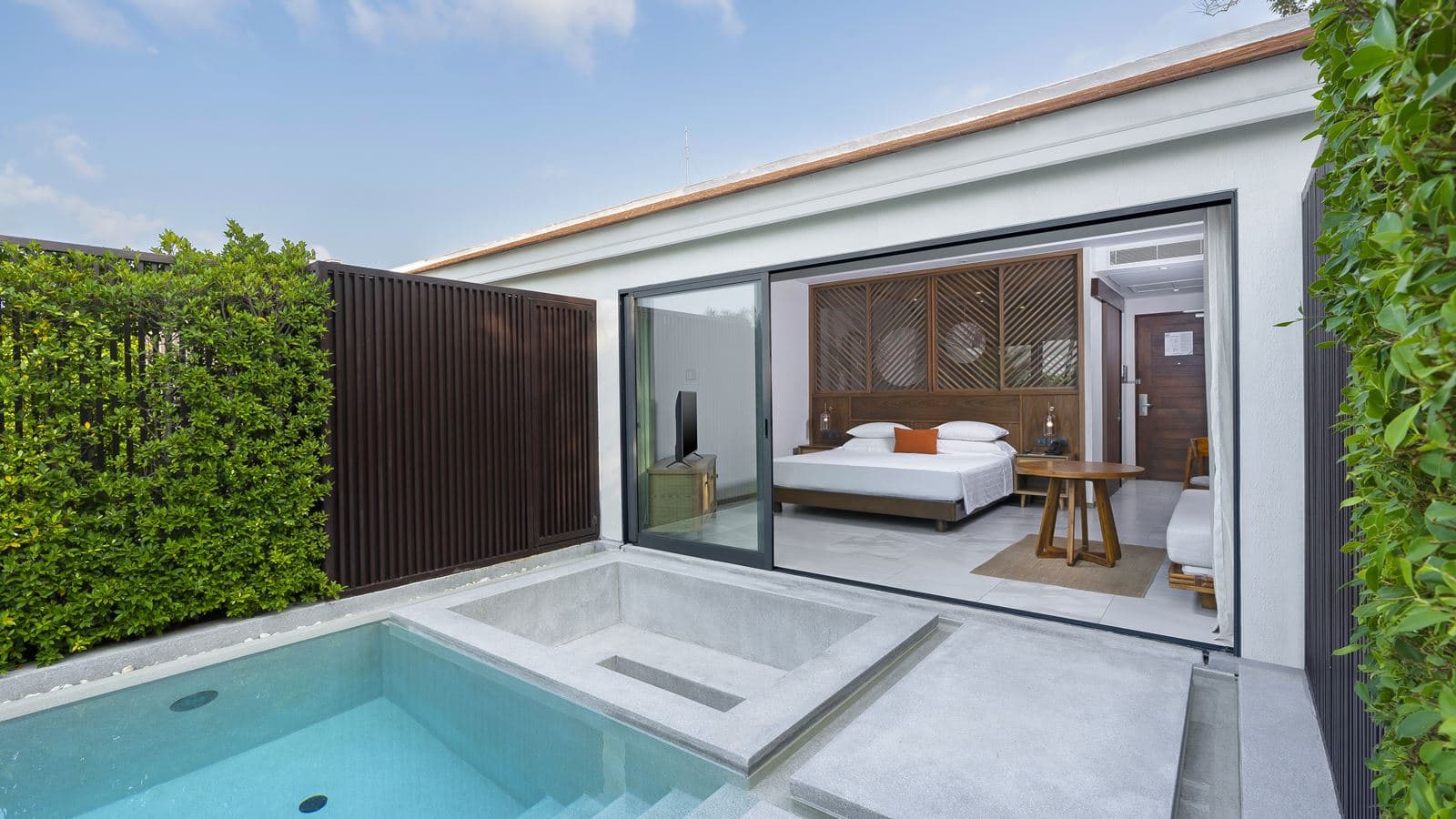 rooms-pool-villa