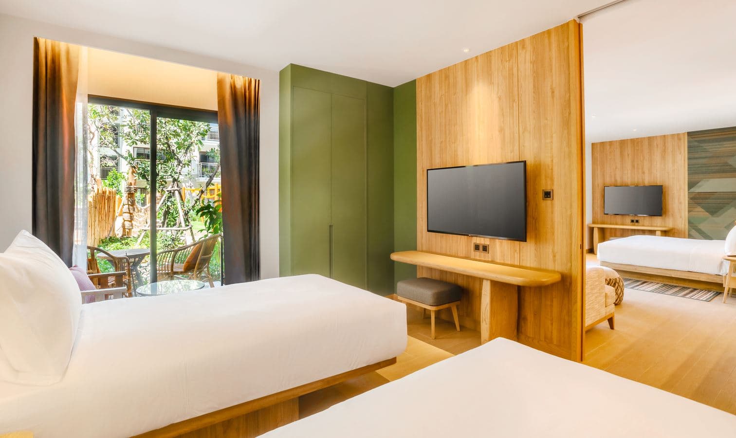 rooms-two-bedroom-suite-playground-access