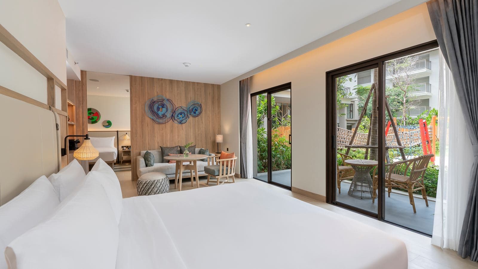 rooms-standard-room-pool-access