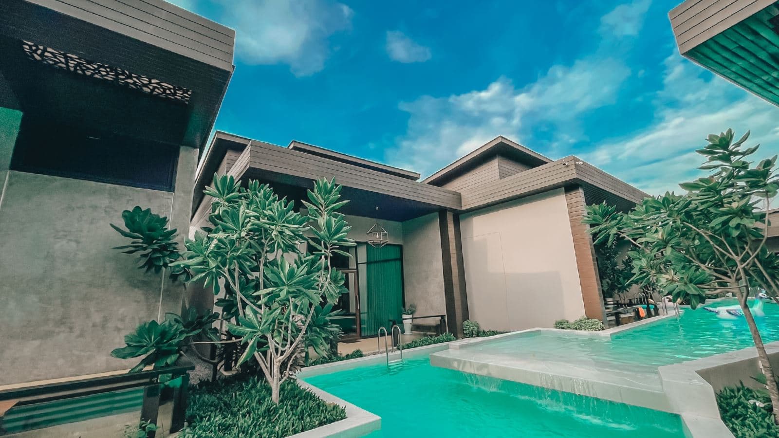 rooms-deluxe-pool-villas-with-pool-access