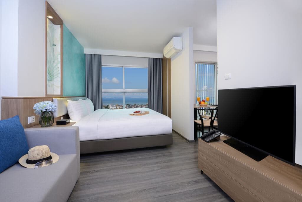 rooms-deluxe-room