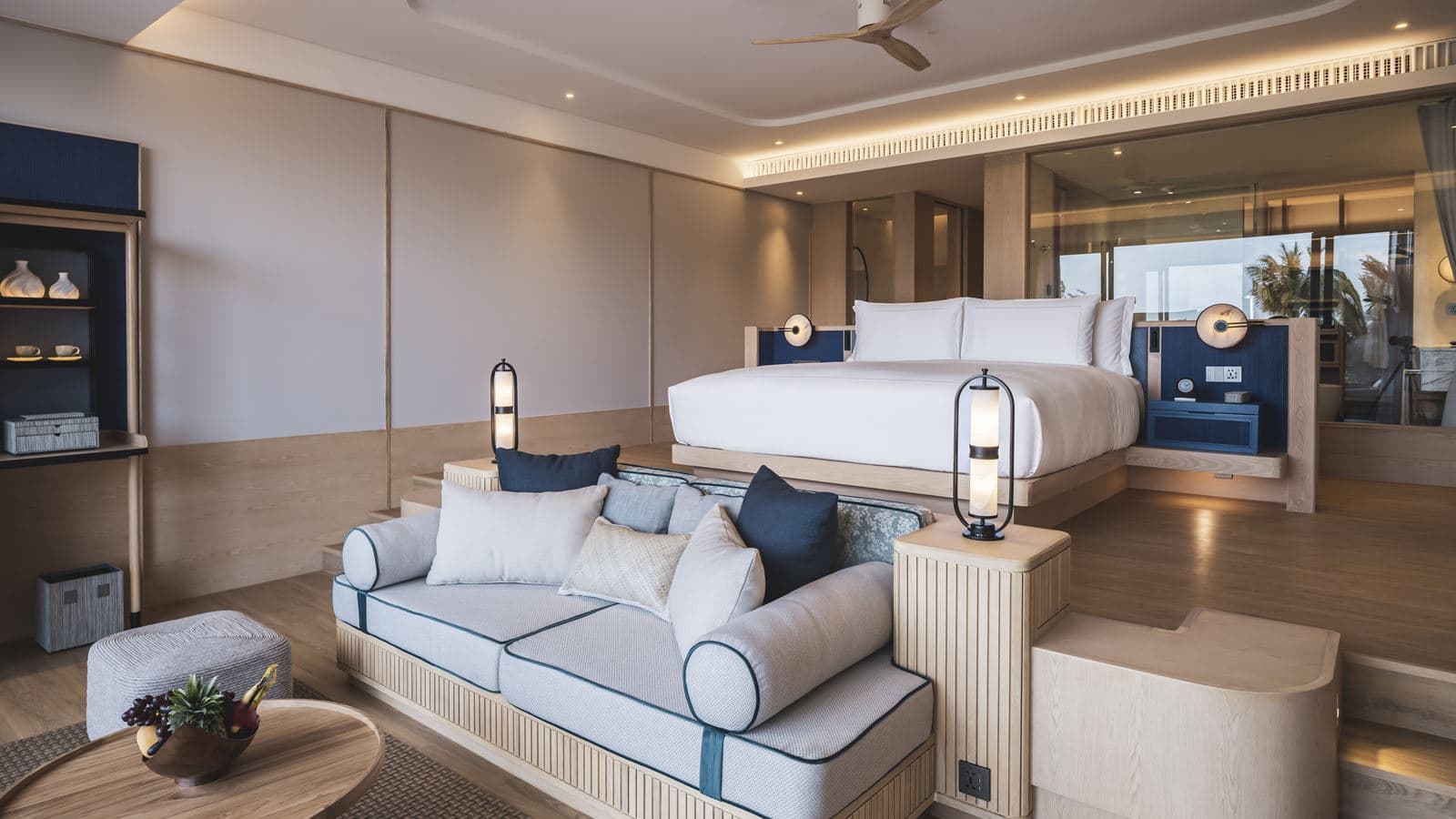 rooms-deluxe-sea-view-suite