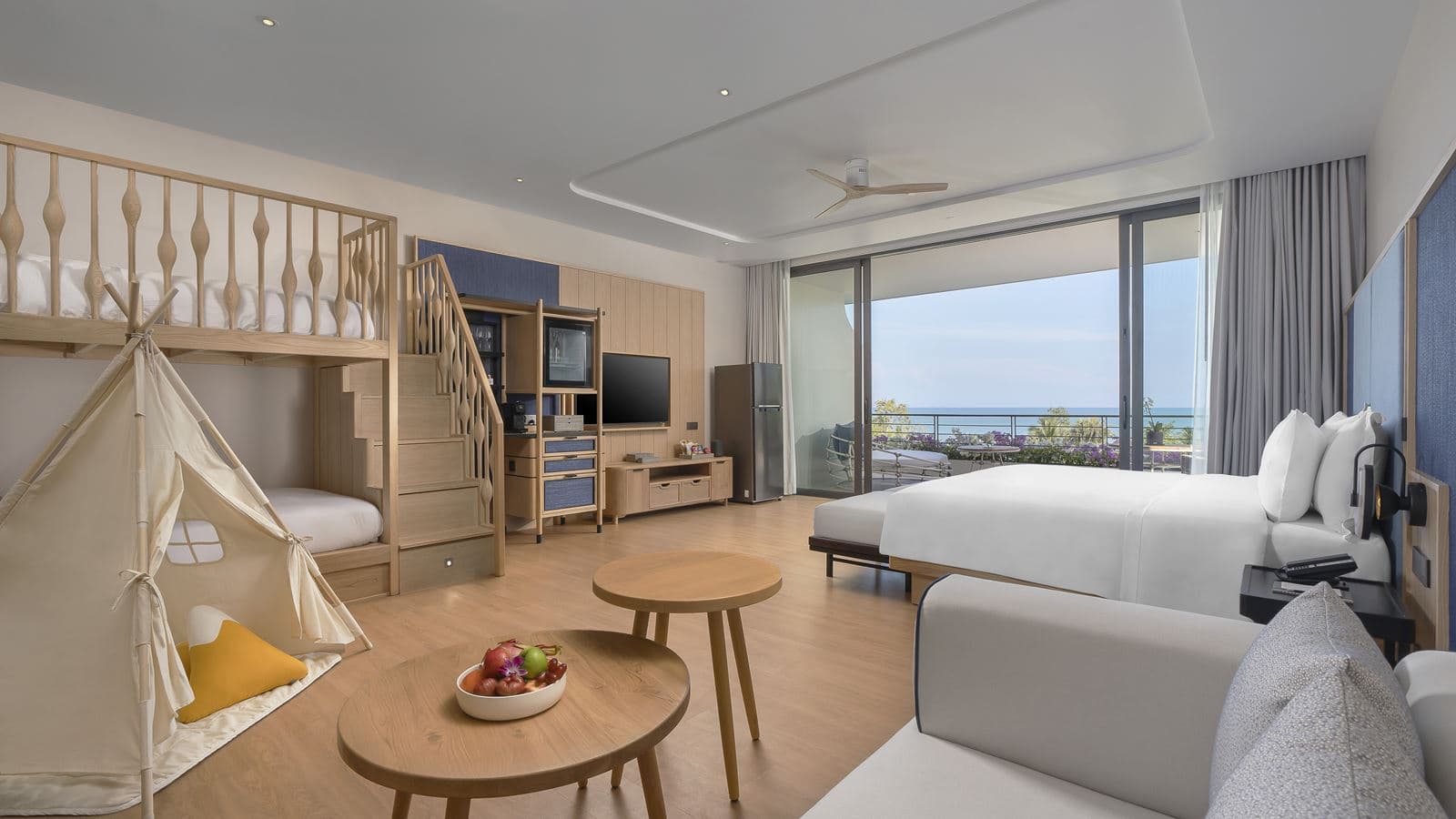 rooms-family-suite-sea-view-suite