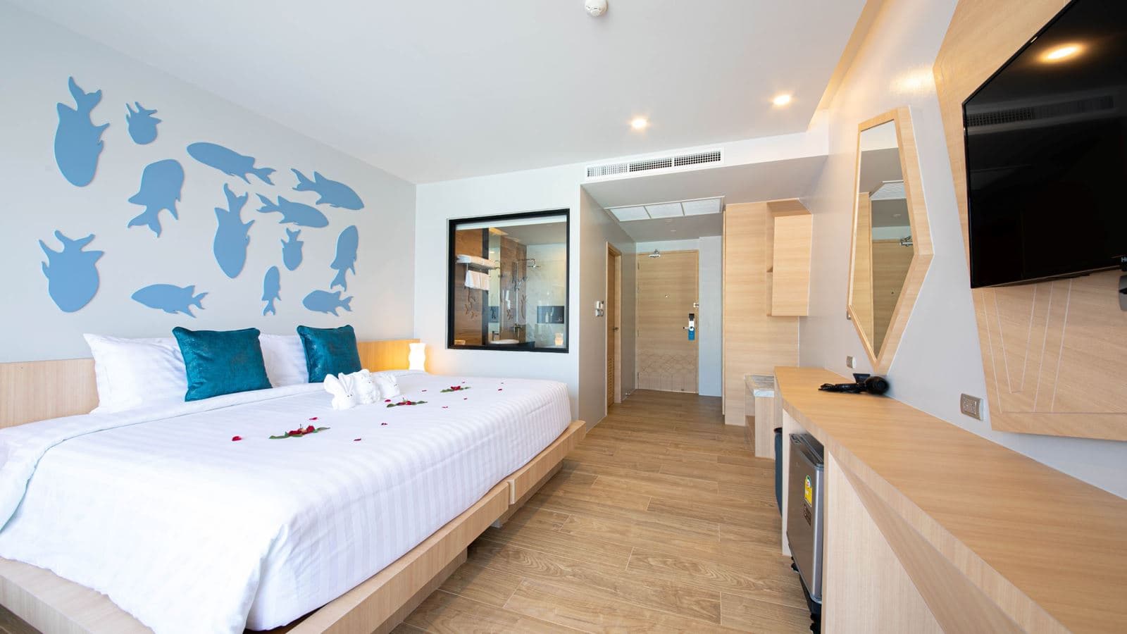 rooms-deluxe-room