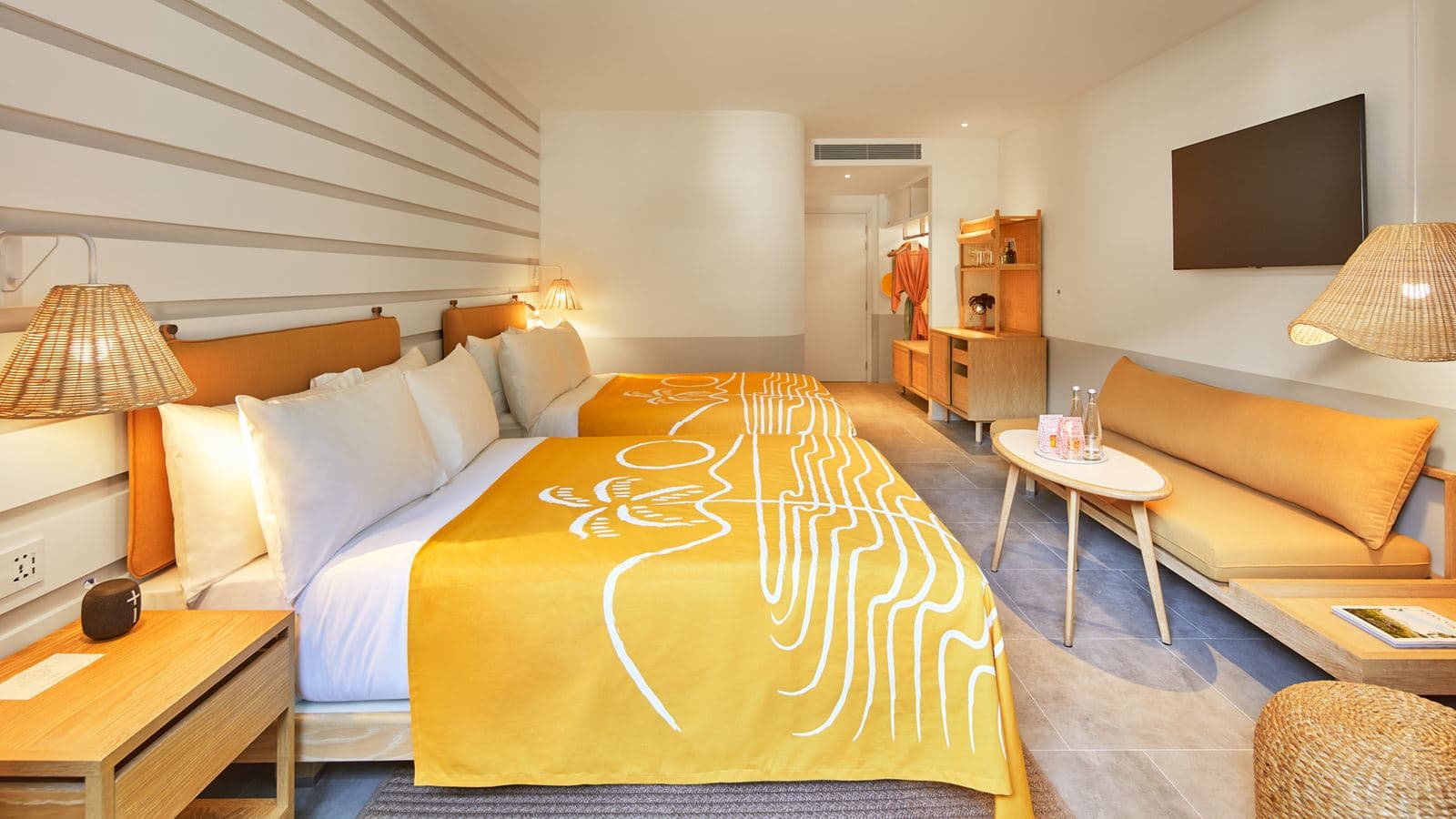 rooms-deluxe-room