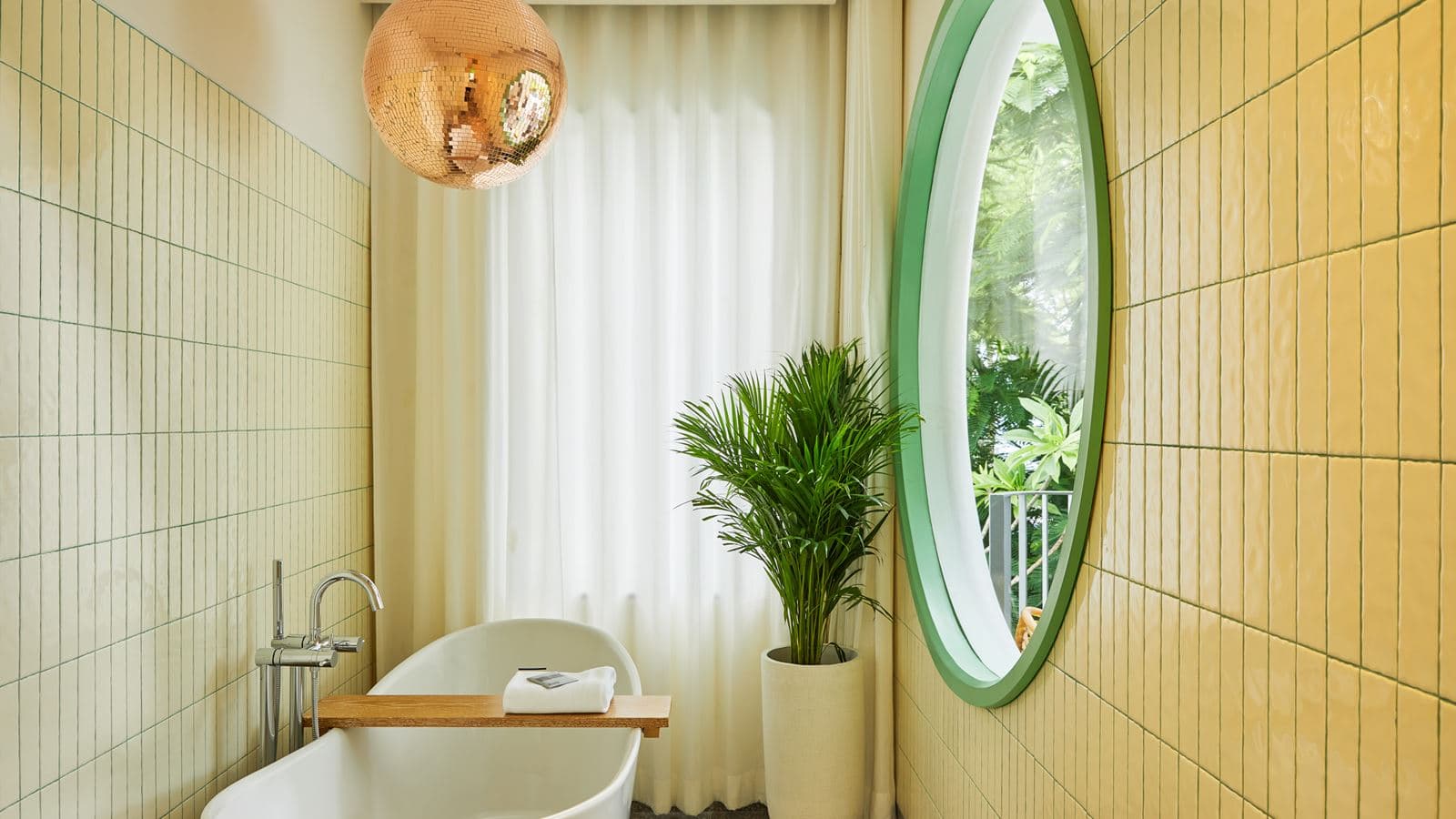 rooms-canopy-villa