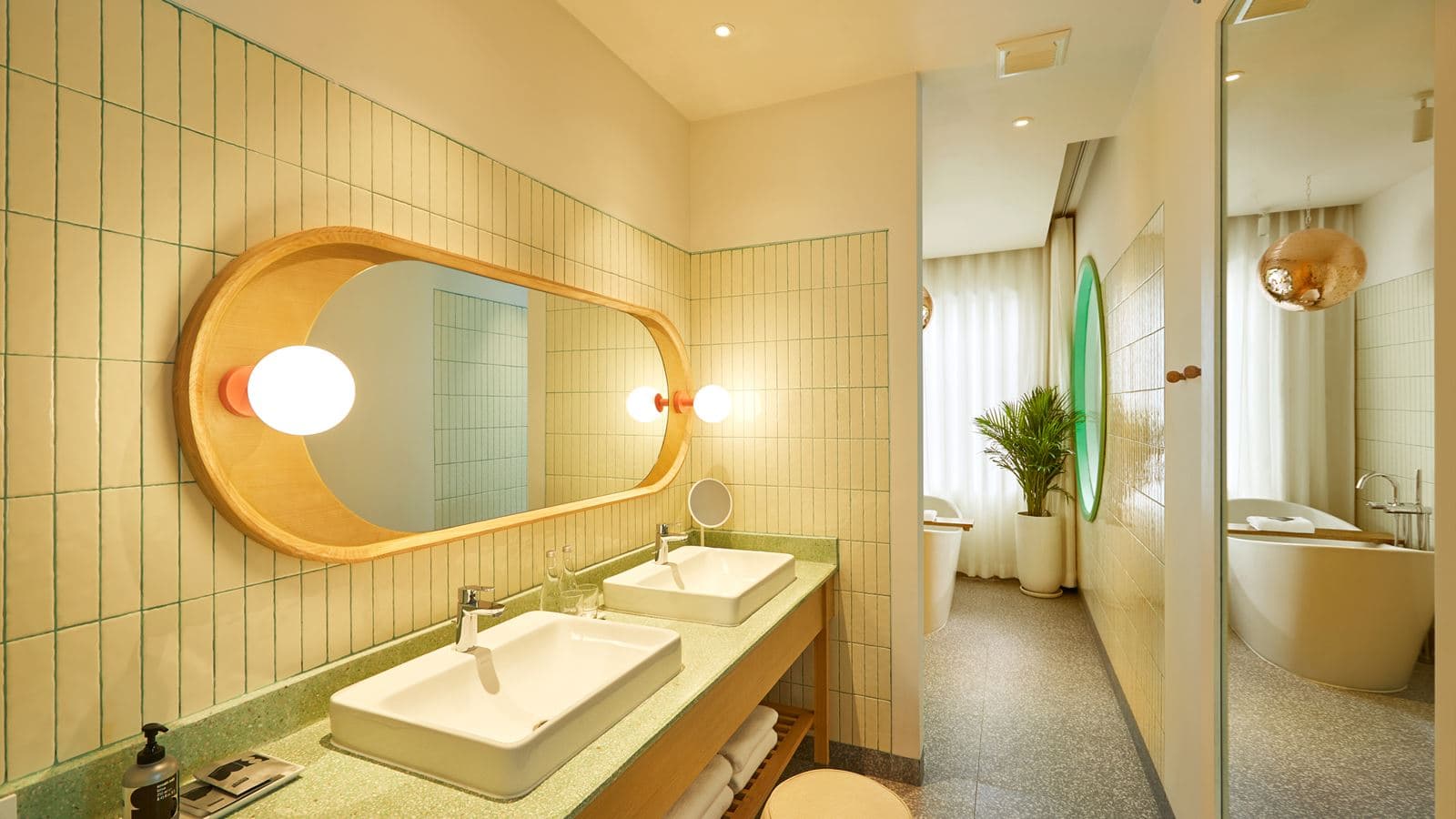 rooms-canopy-villa