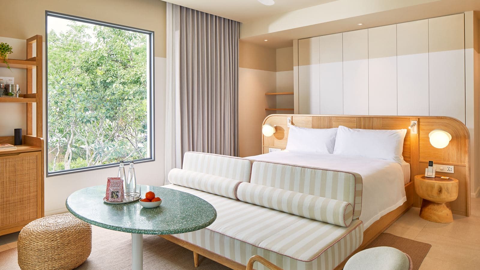 rooms-canopy-villa