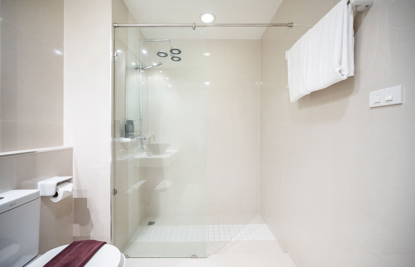 rooms-studio-room