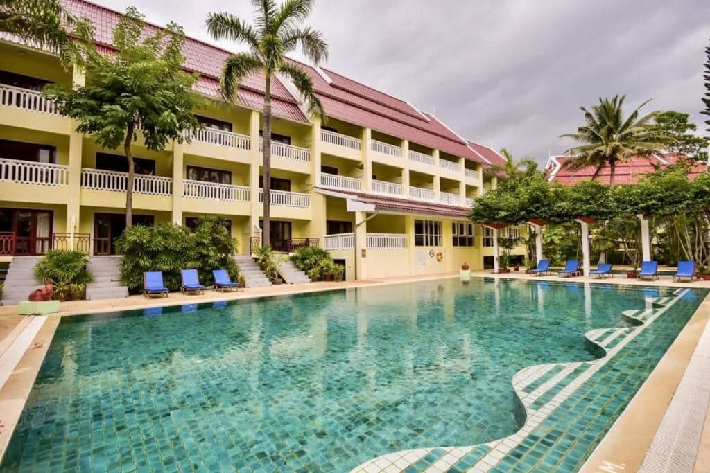 pools-outdoor-pool