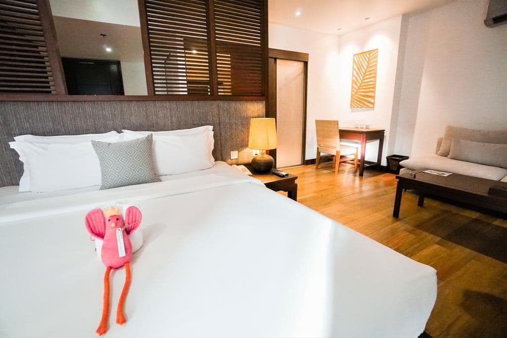 rooms-deluxe-room