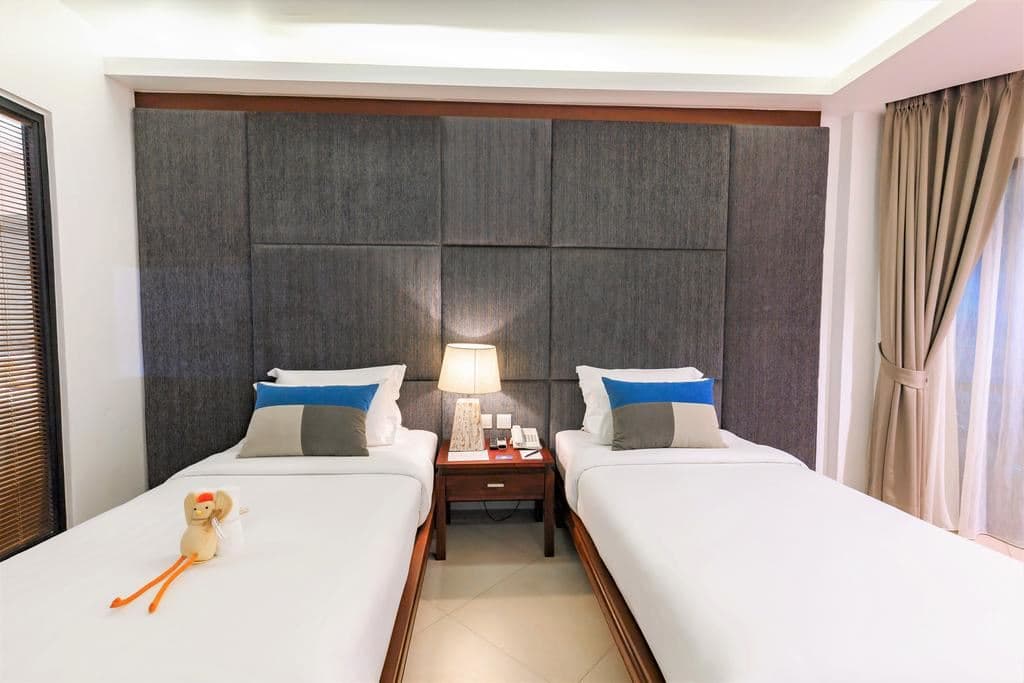 rooms-deluxe-room