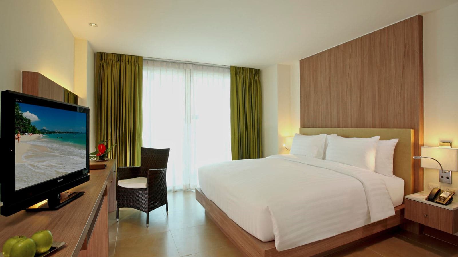 rooms-deluxe-room