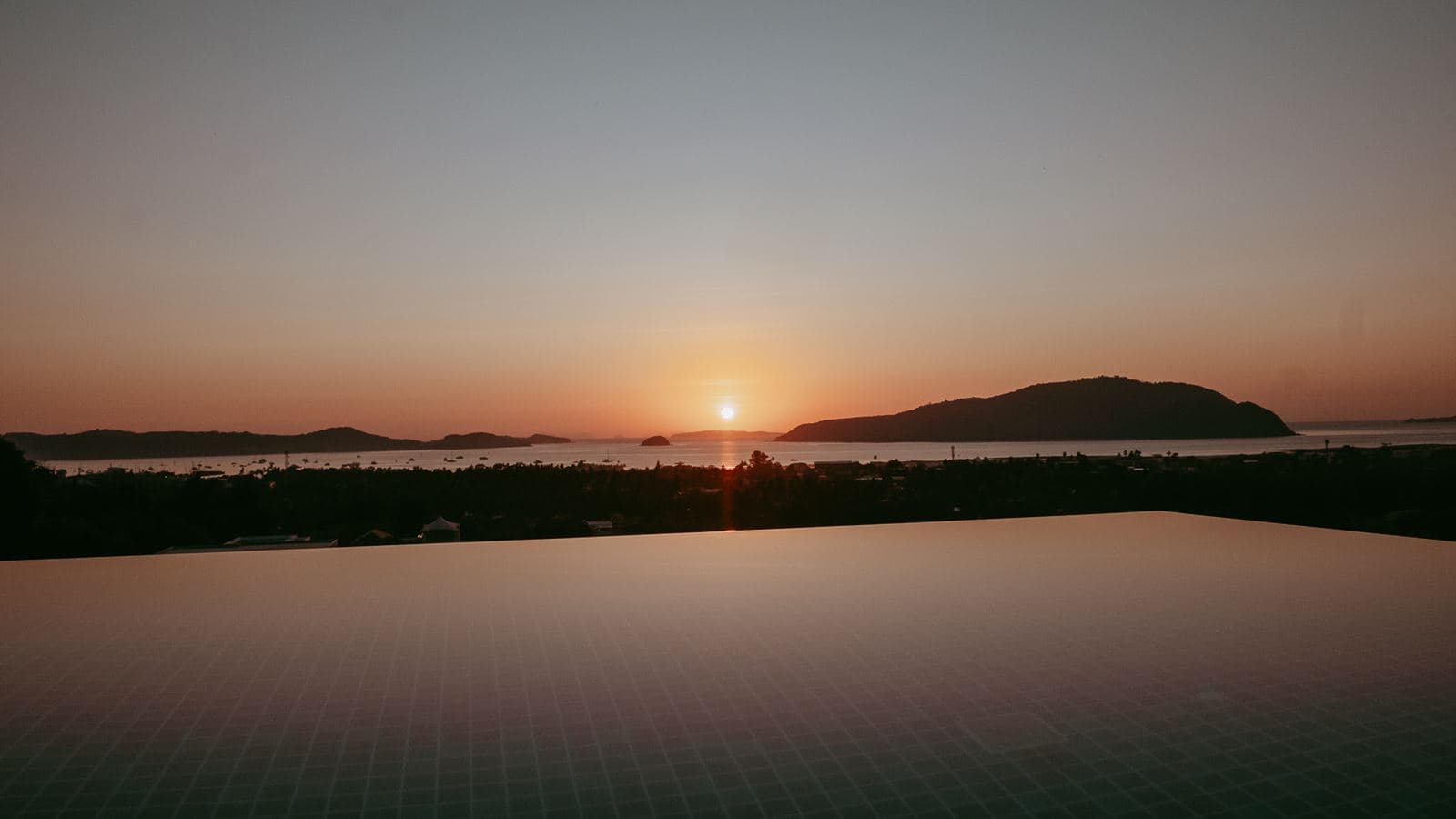 rooms-deluxe-sea-view