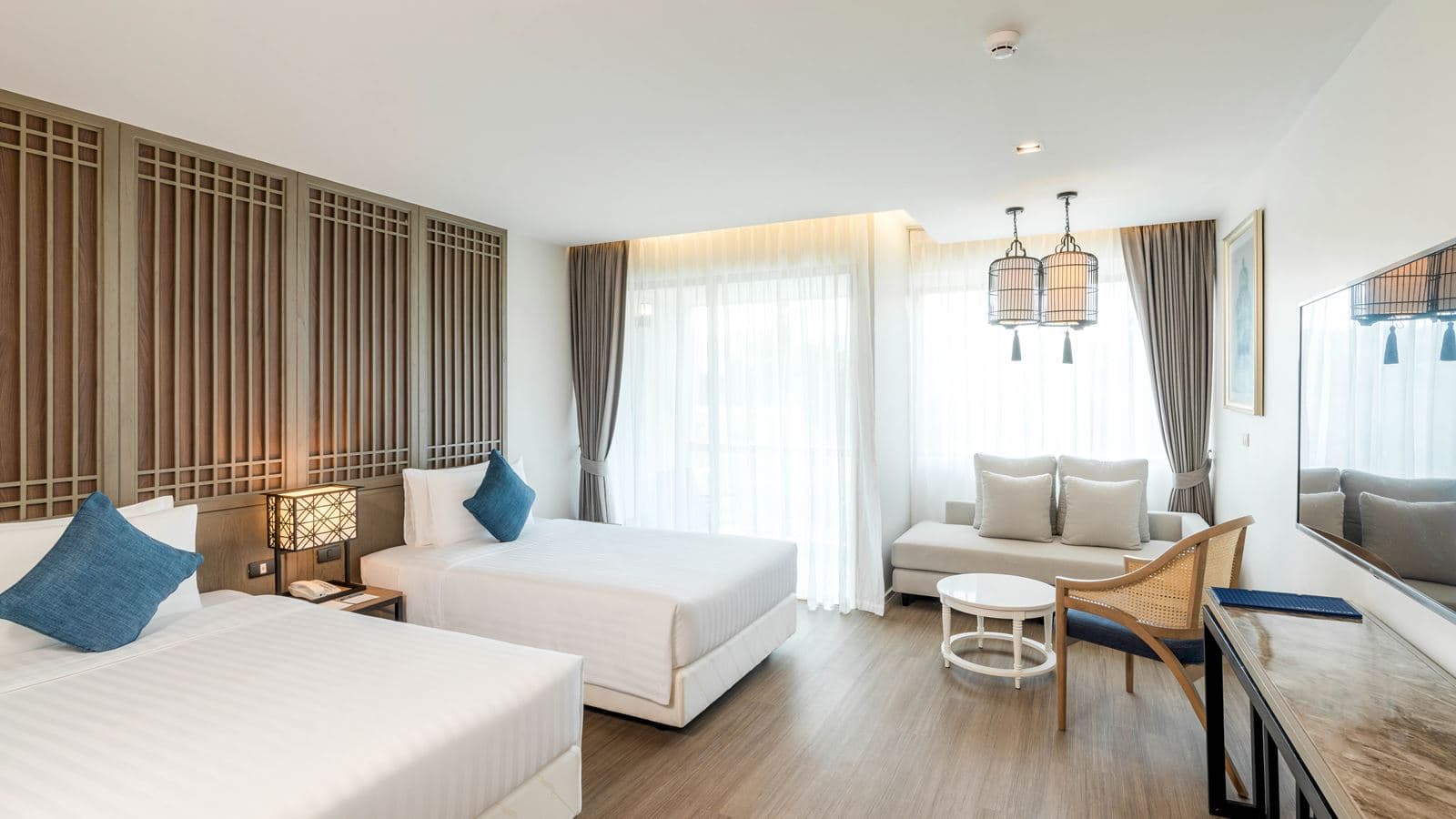 rooms-deluxe-room