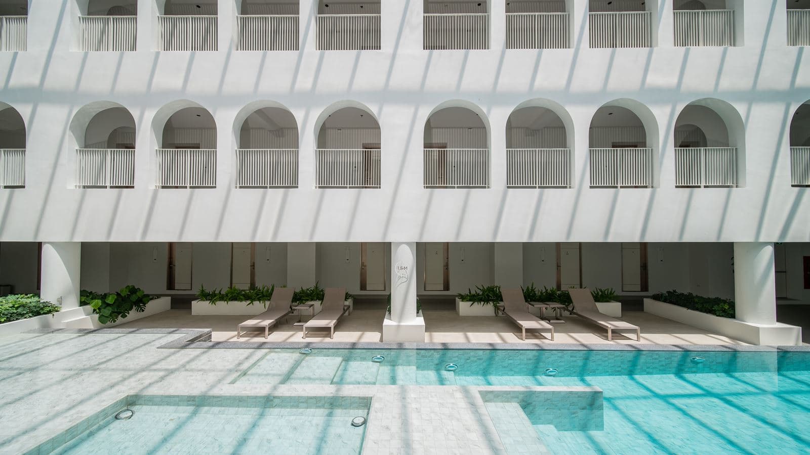 pools-indoor-pool