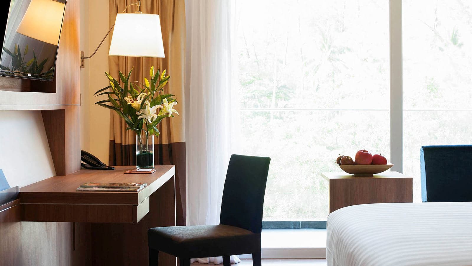 rooms-superior-room