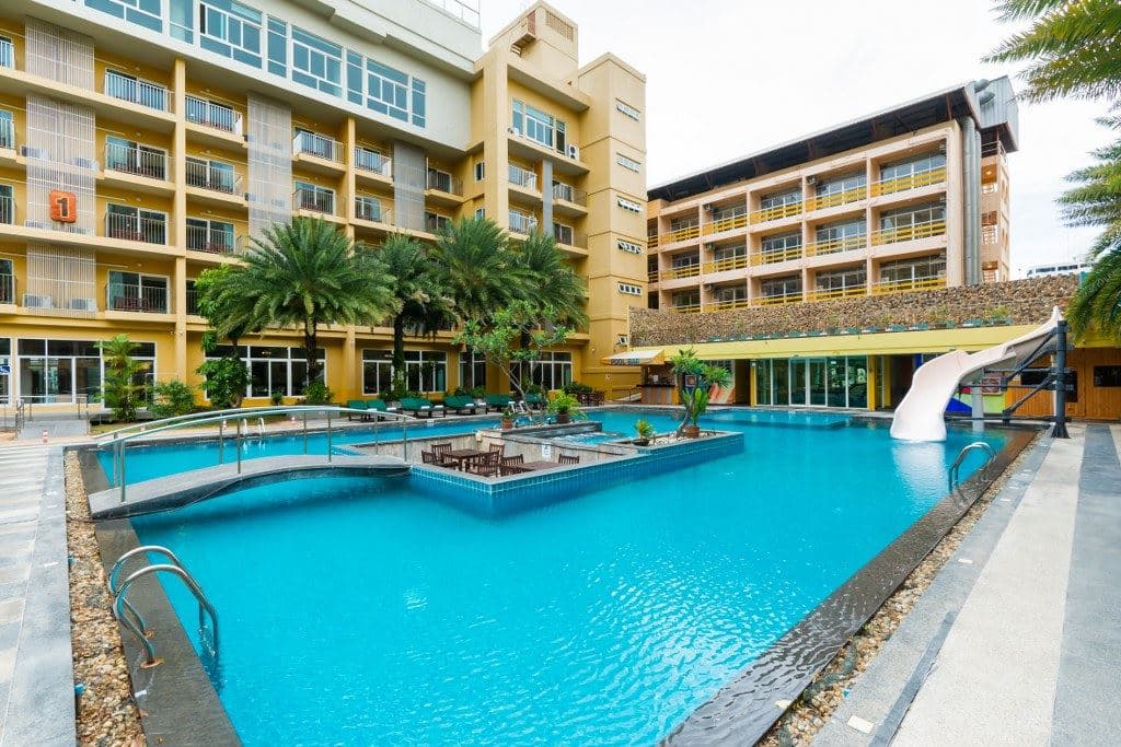 pools-indoor-pool