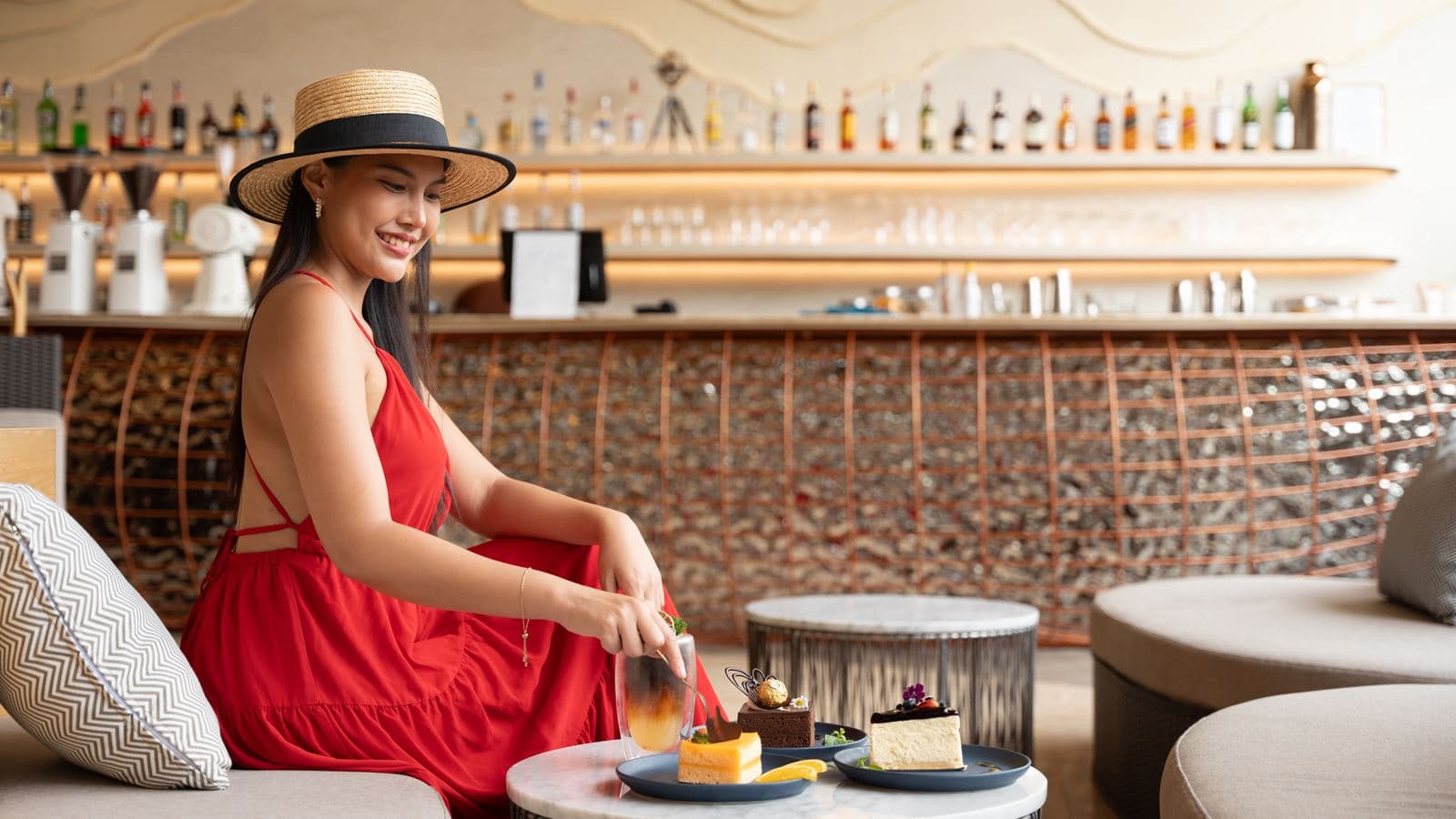 bars-subsea-cafe