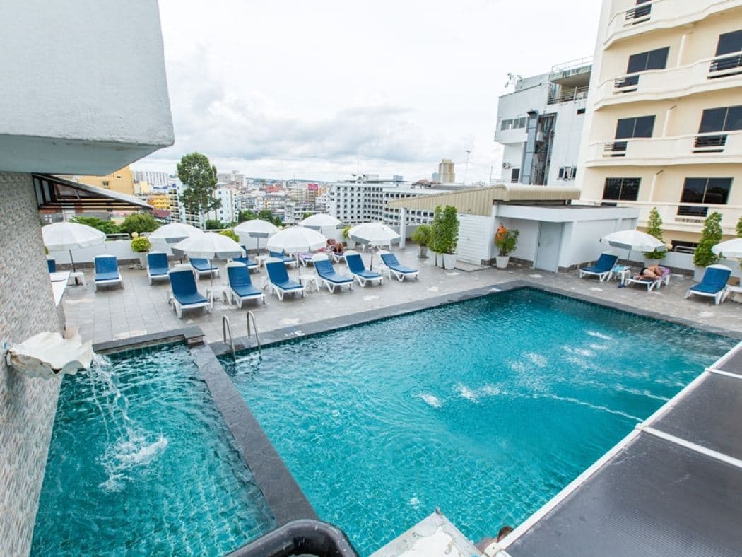pools-outdoor-pool