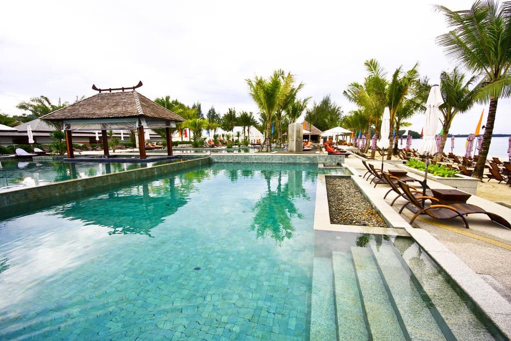 pools-outdoor-pool