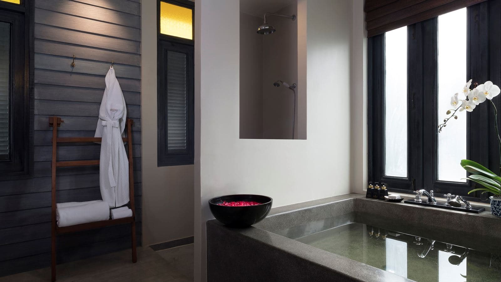 rooms-deluxe-lawana