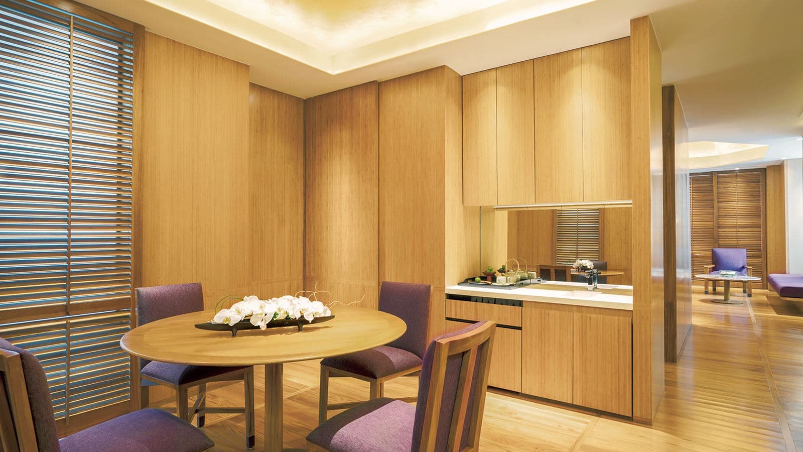 rooms-golden-bo
