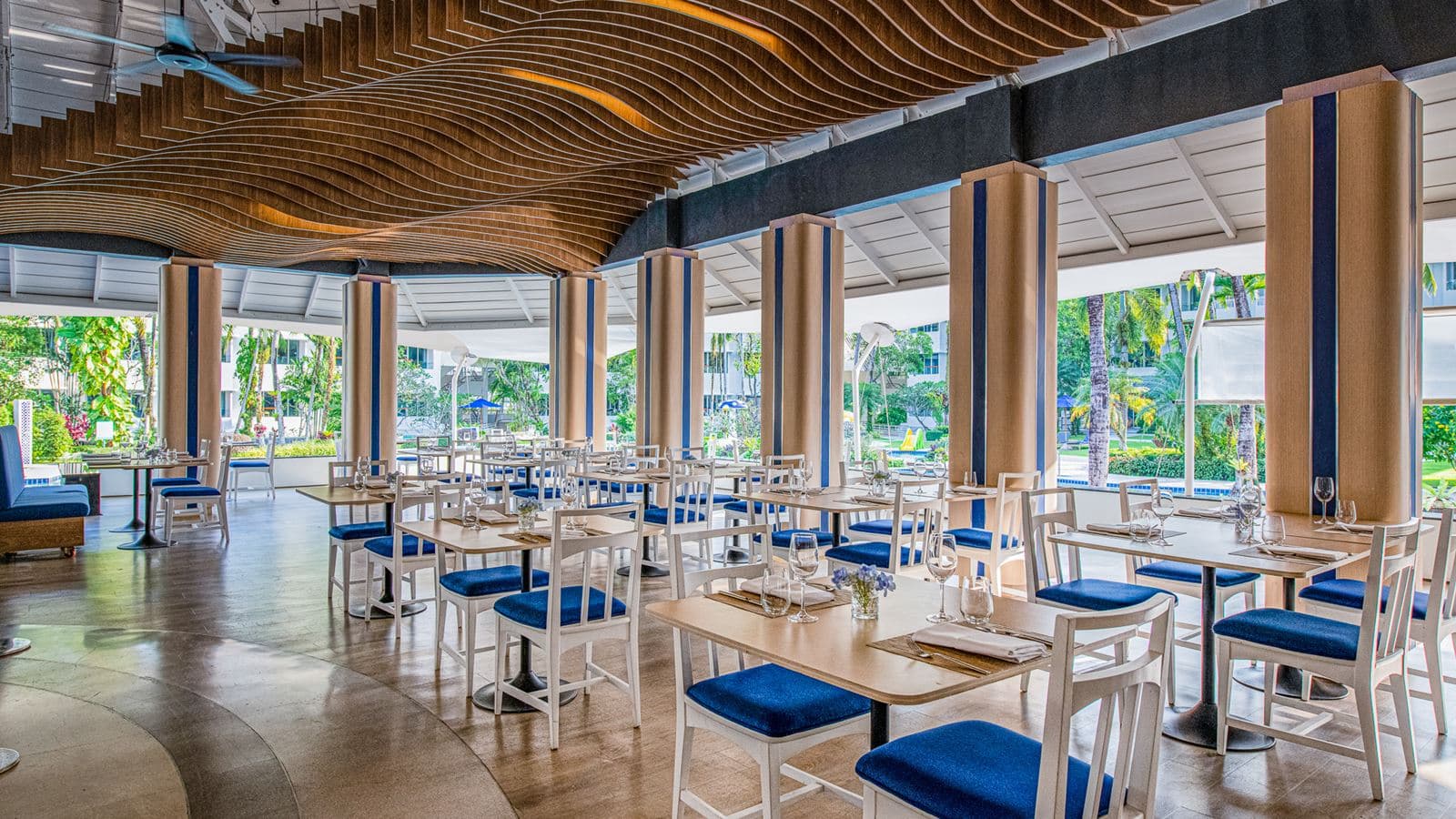 restaurants-harbour-restaurant