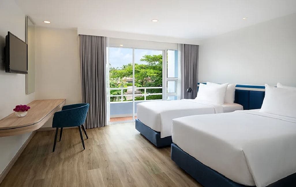 rooms-marina-superior-formerly-premier-deluxe