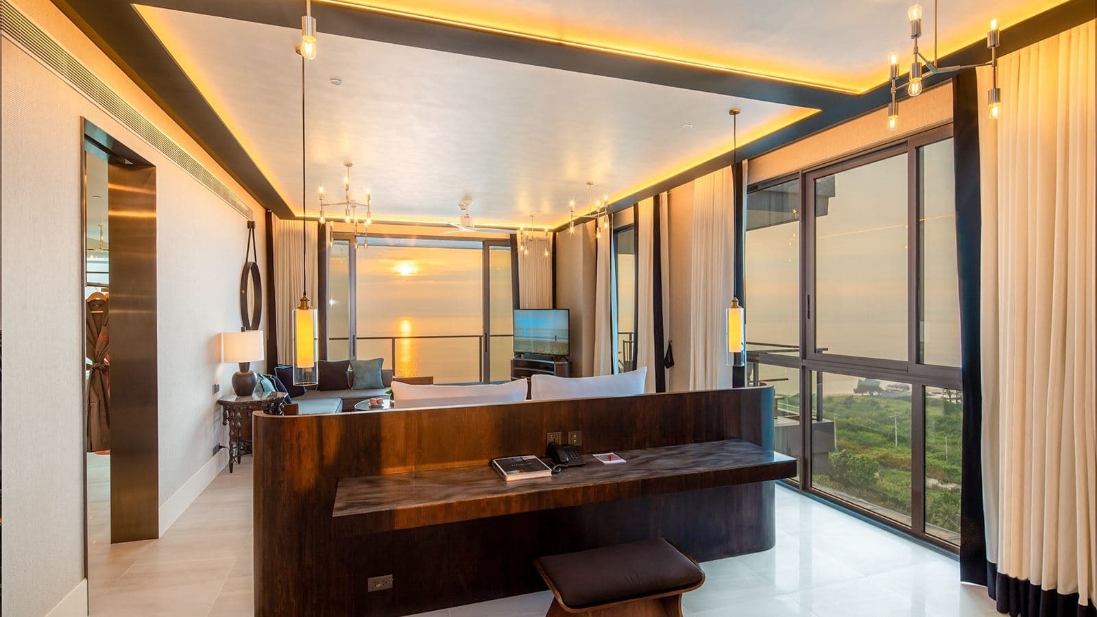 rooms-baba-grand-suite-corner