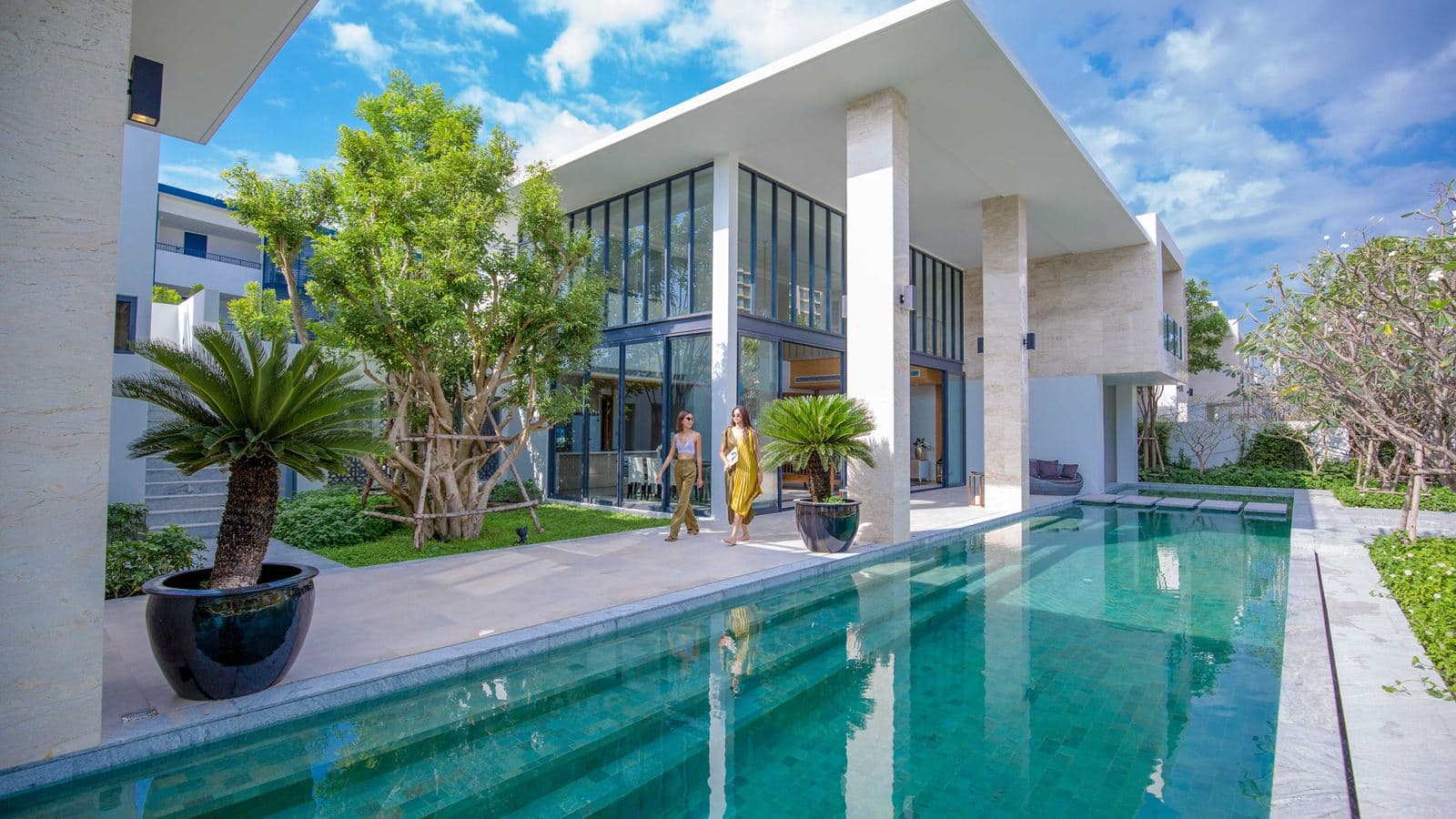 rooms-5-bedroom-luxury-pool-villa