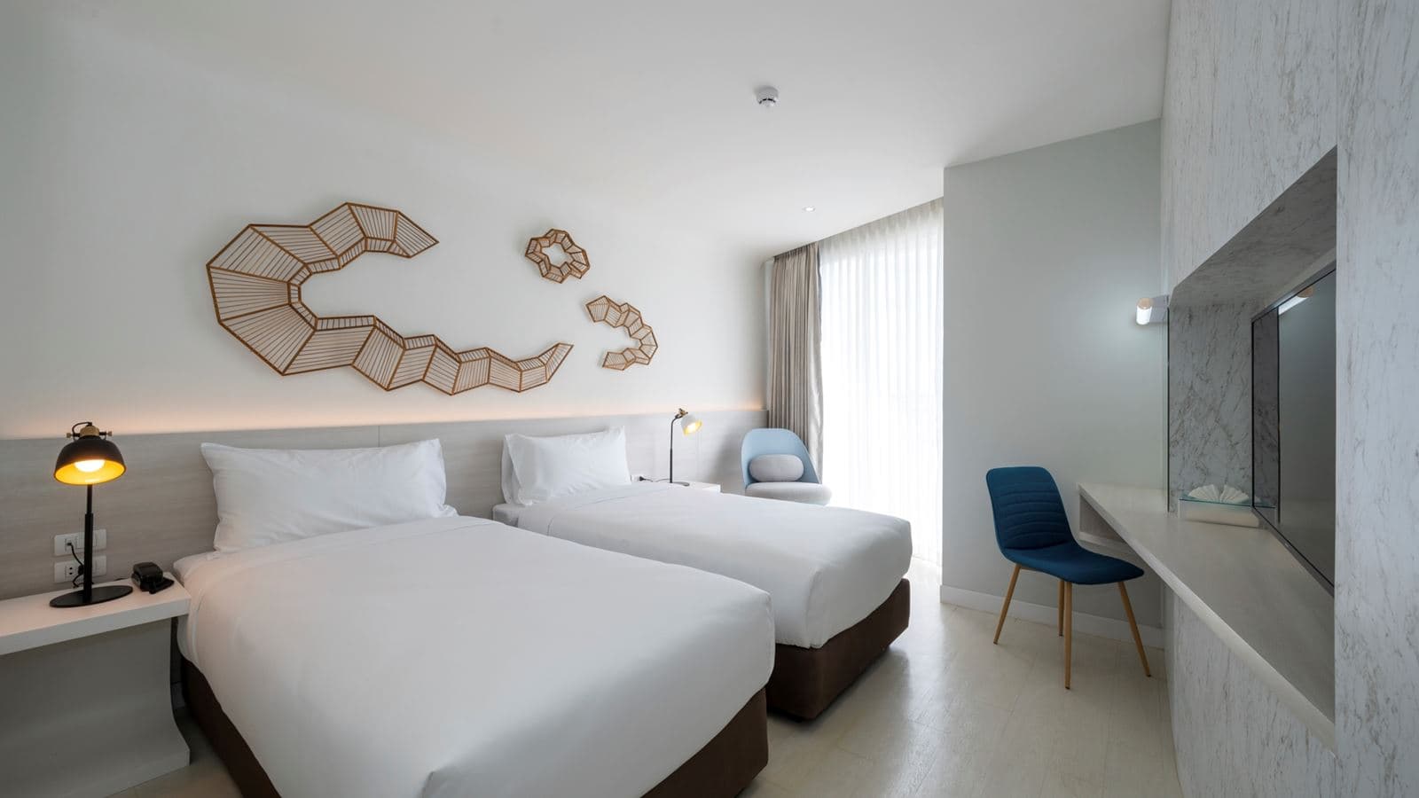 rooms-superior-room