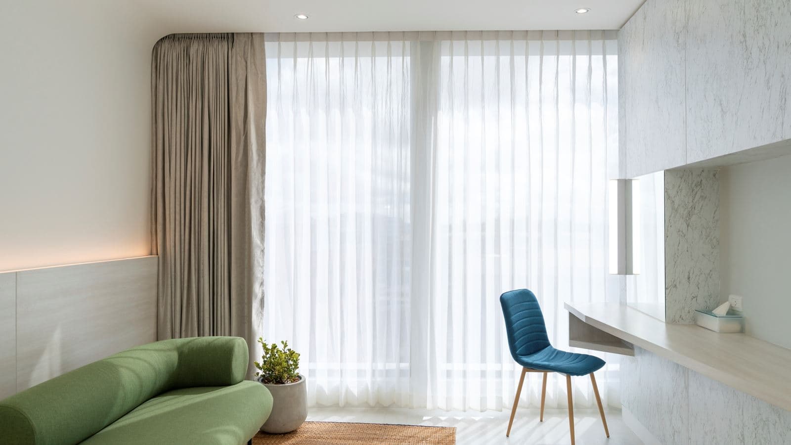rooms-deluxe-room