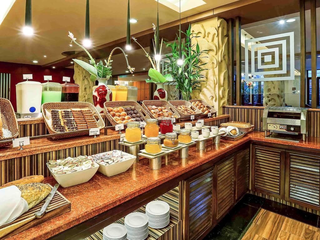 restaurants-the-square-restaurant