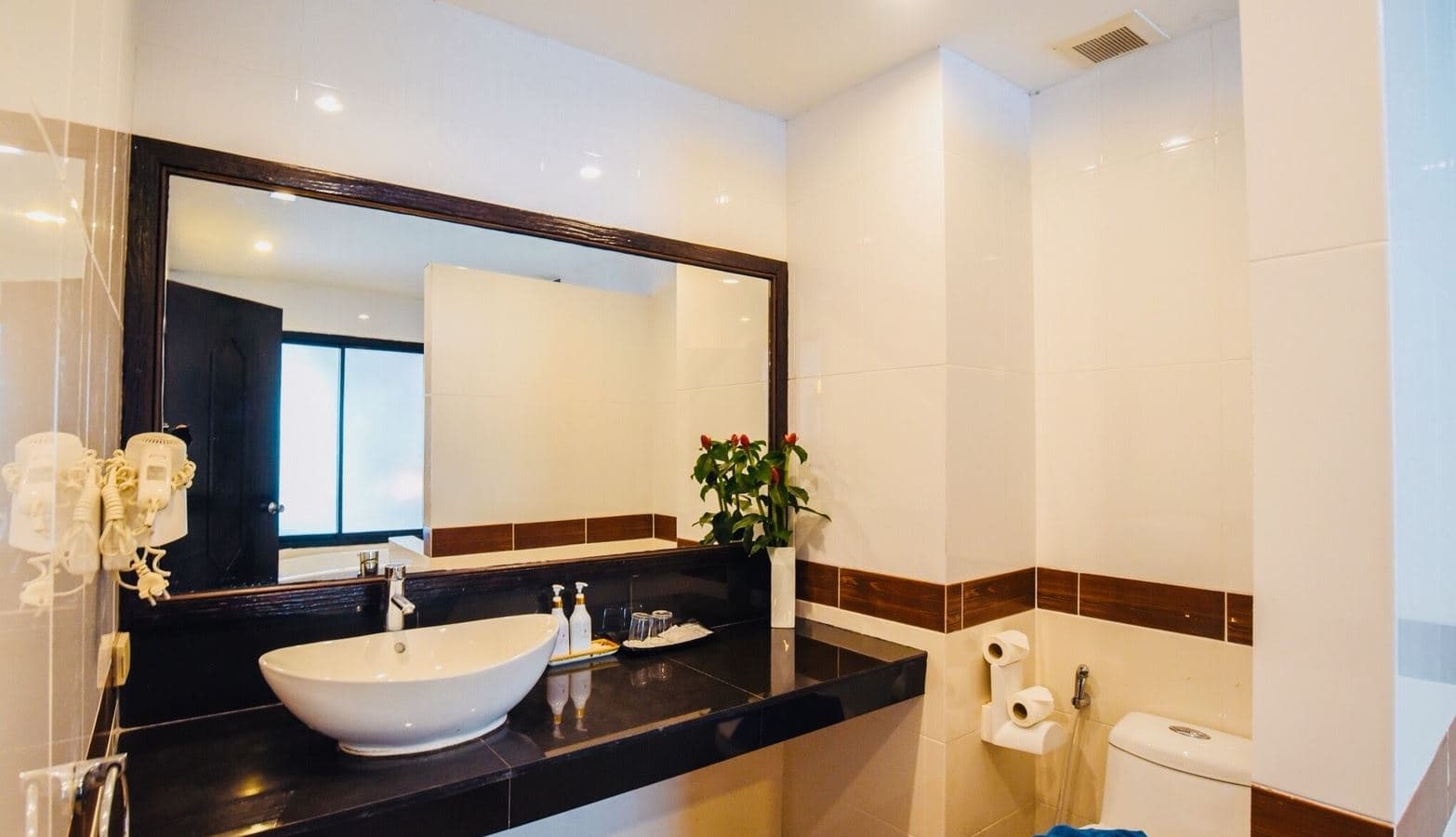 rooms-deluxe-room