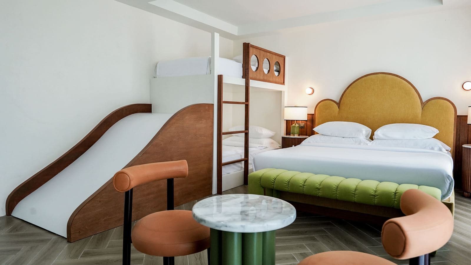 rooms-family-roomy