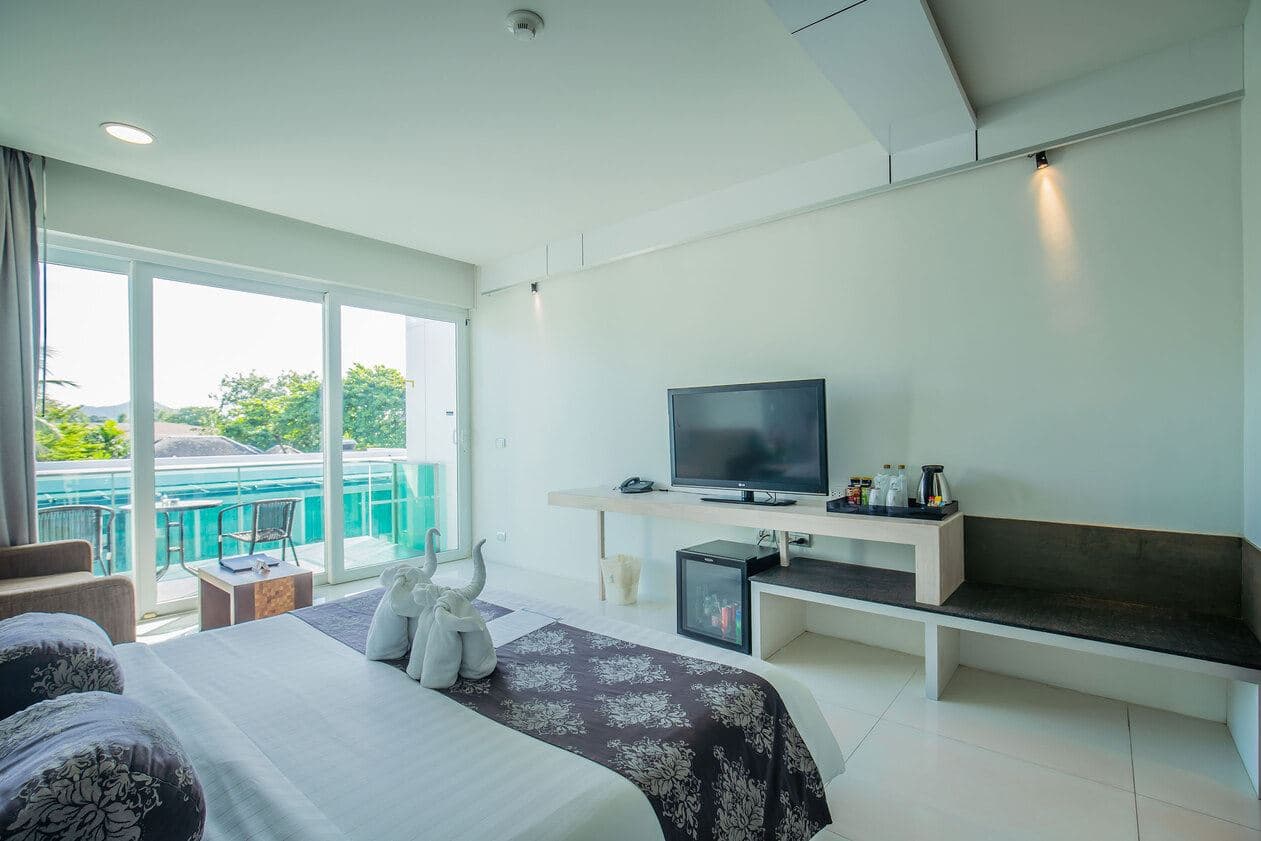 rooms-balcony-sea-view