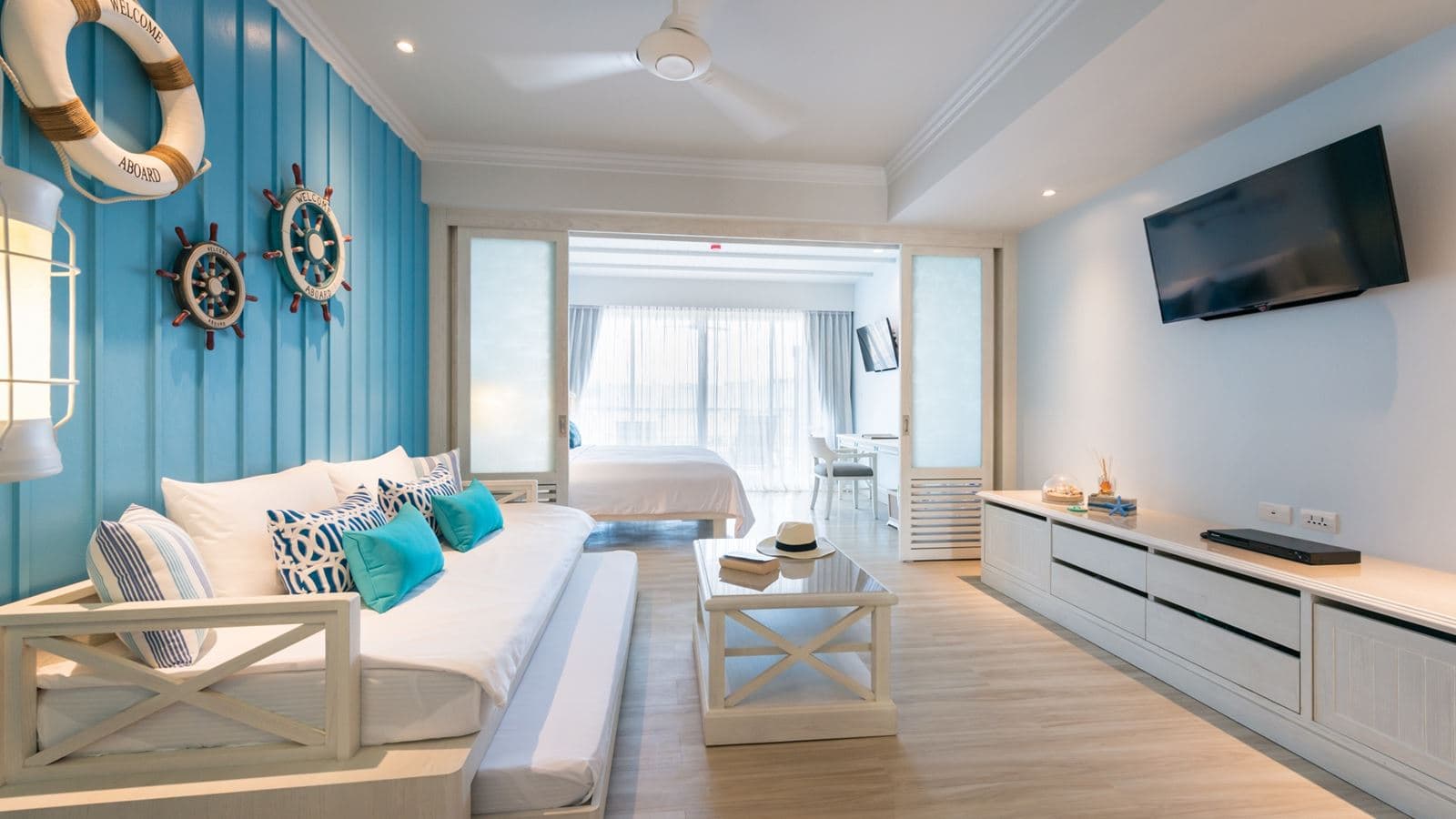 rooms-family-room