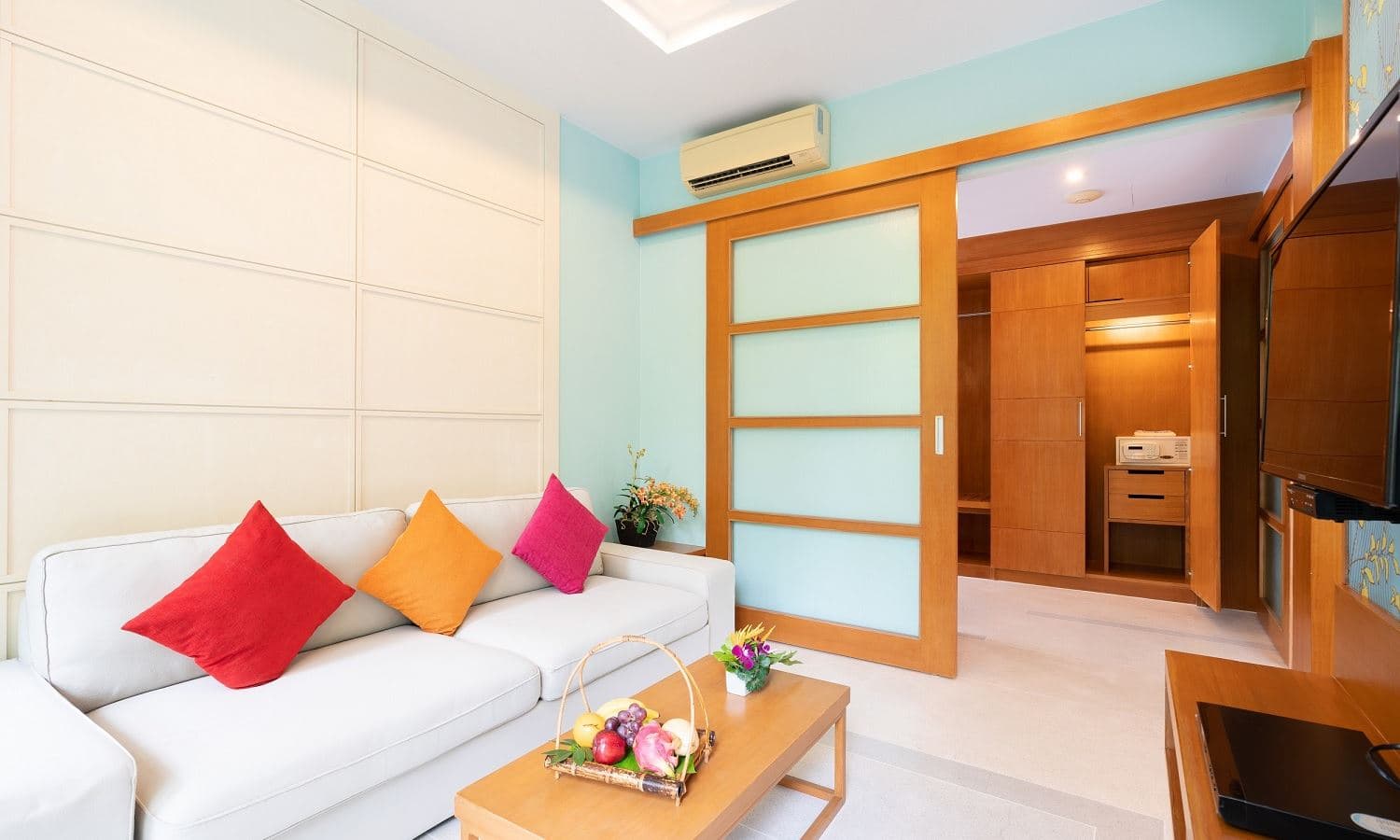 rooms-jacuzzi-villa