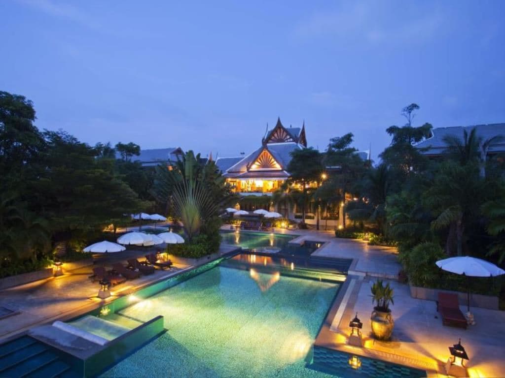 pools-outdoor-pool