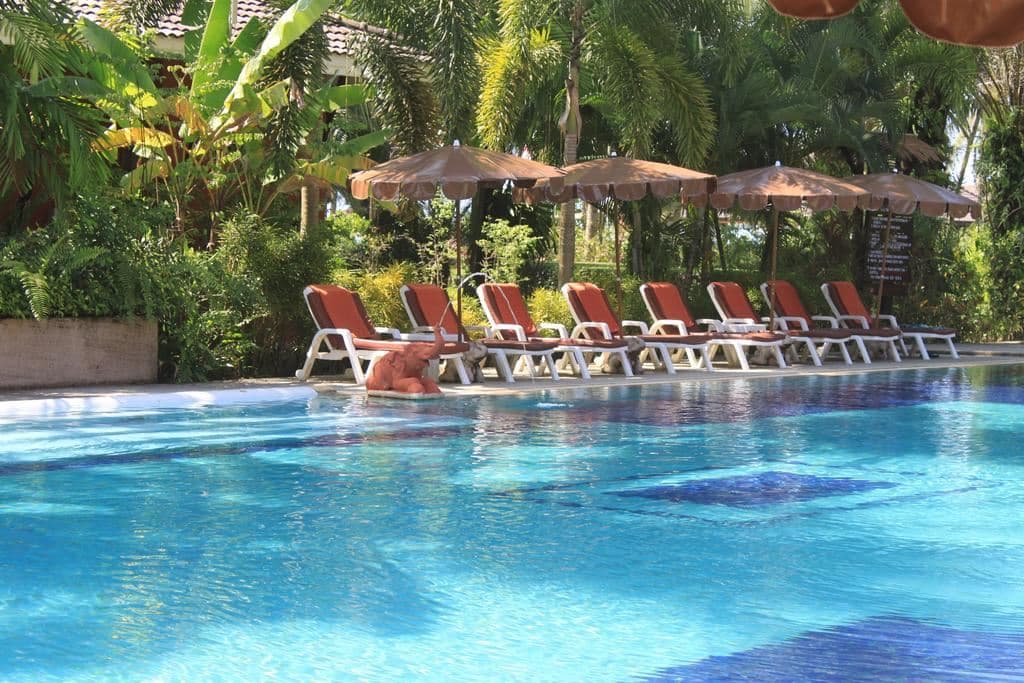 pools-outdoor-pool