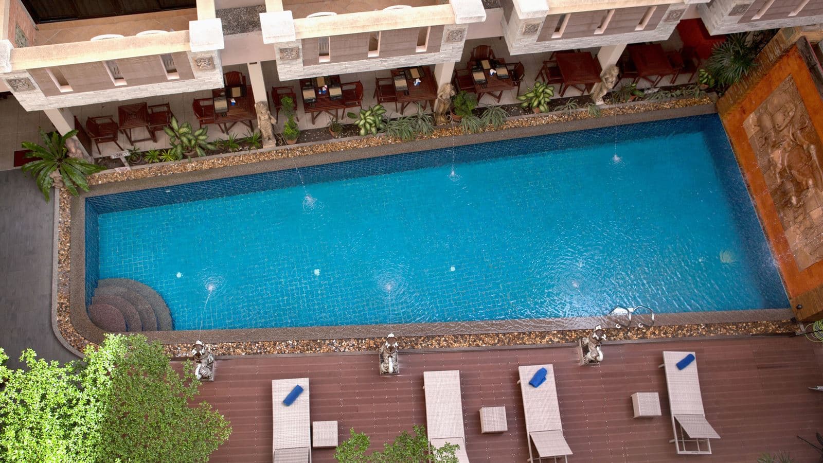 pools-outdoor-pool