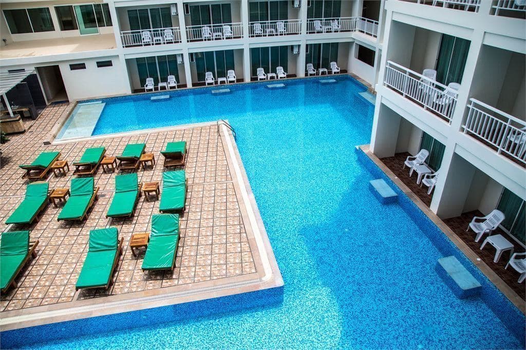 pools-outdoor-pool