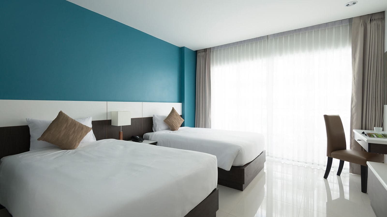 rooms-superior-room