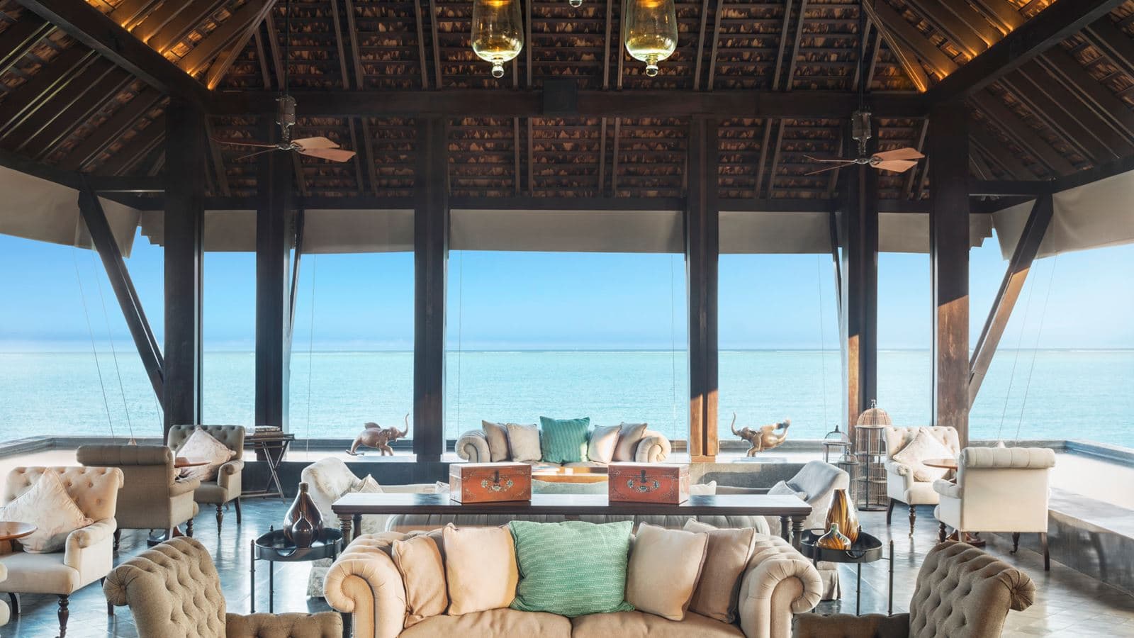 bars-lobby-lounge