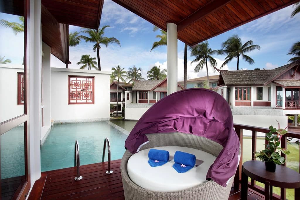 rooms-water-pool-villa